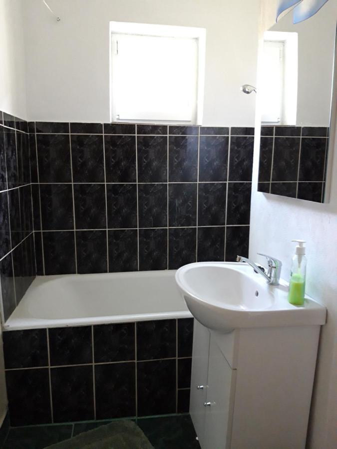 Papp Apartman Sovata Buitenkant foto